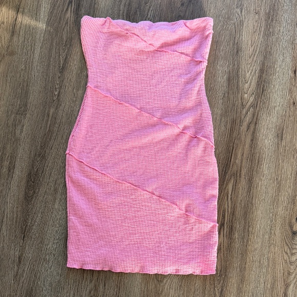 Princess Polly Dresses & Skirts - Princess Polly Pink Strapless Ribbed Bodycon Dress